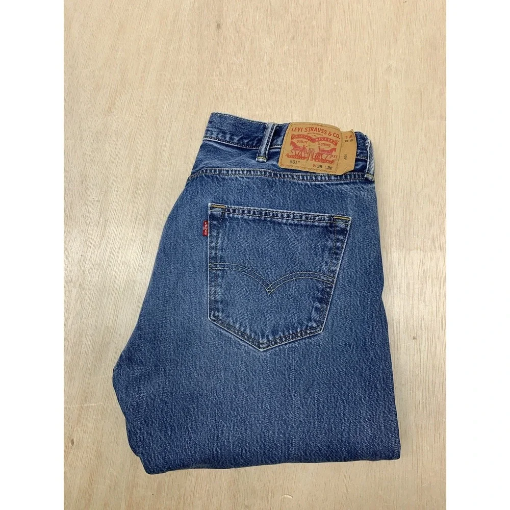 Levis please check